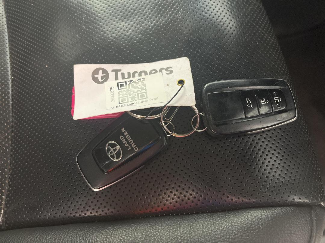 Photo '22' of Toyota Landcruiser Prado Photo '22' of Toyota Landcruiser Prado