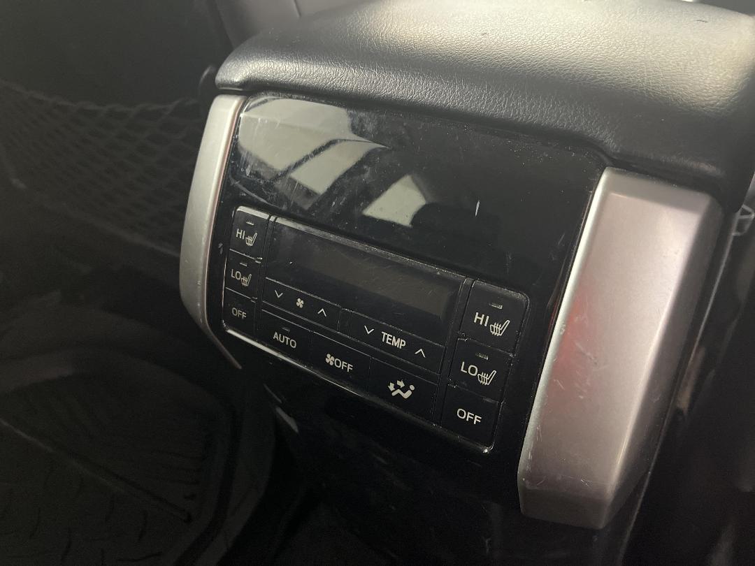 Photo '32' of Toyota Landcruiser Prado Photo '32' of Toyota Landcruiser Prado