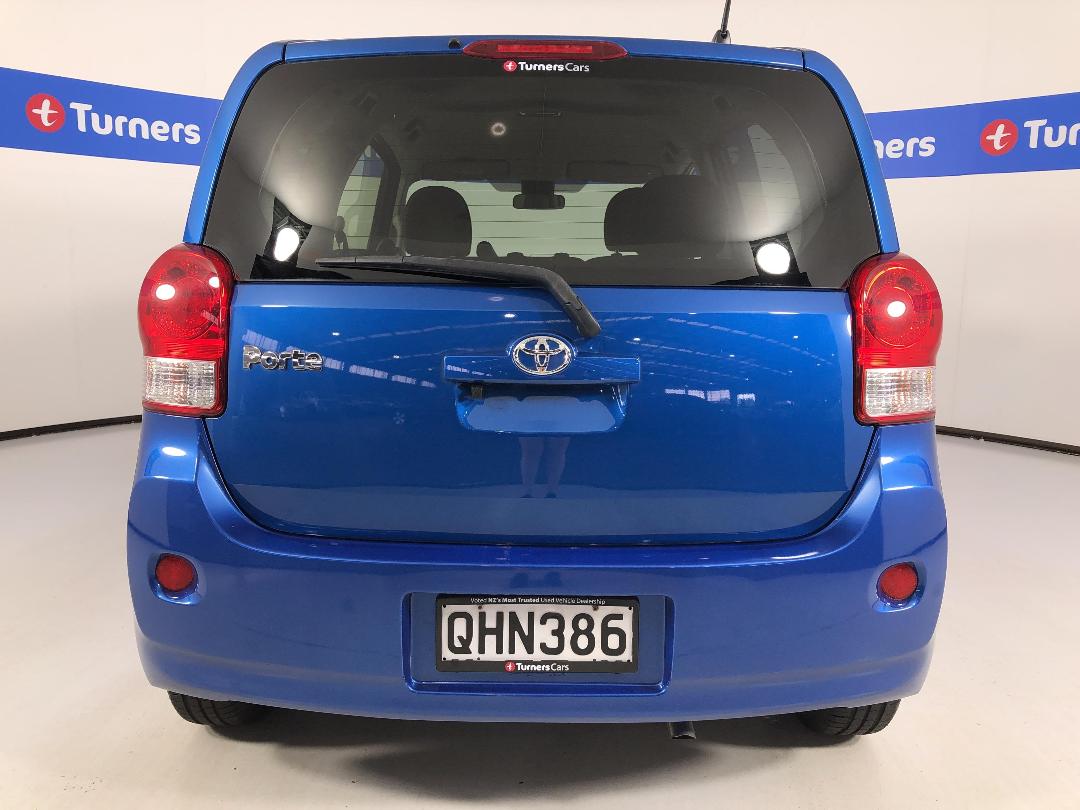 Photo '6' of Toyota Porte