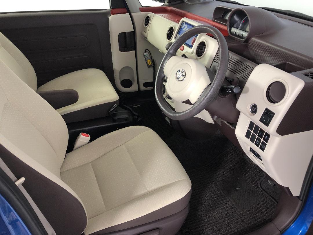 Photo '16' of Toyota Porte