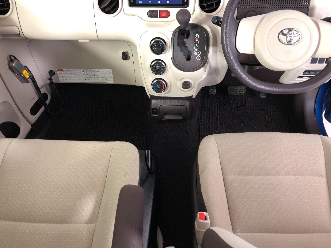 Photo '18' of Toyota Porte