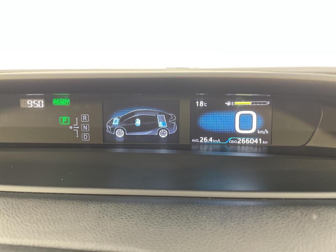 Photo '21' of Toyota Prius