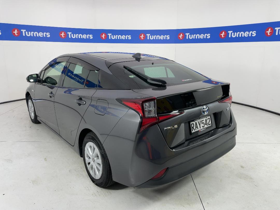 Photo '5' of Toyota Prius