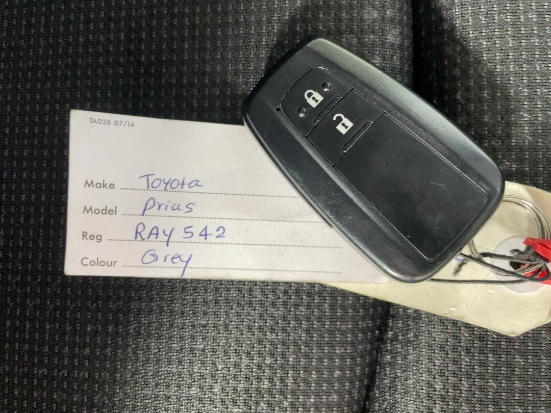 Photo '22' of Toyota Prius