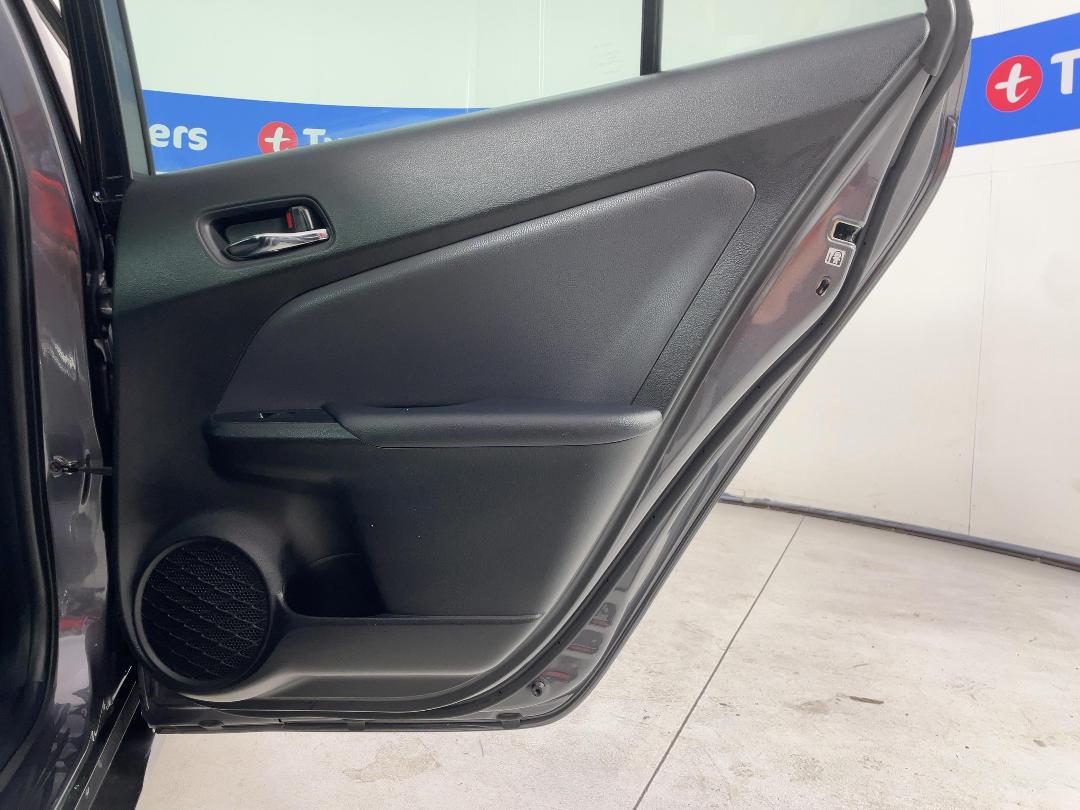 Photo '19' of Toyota Prius