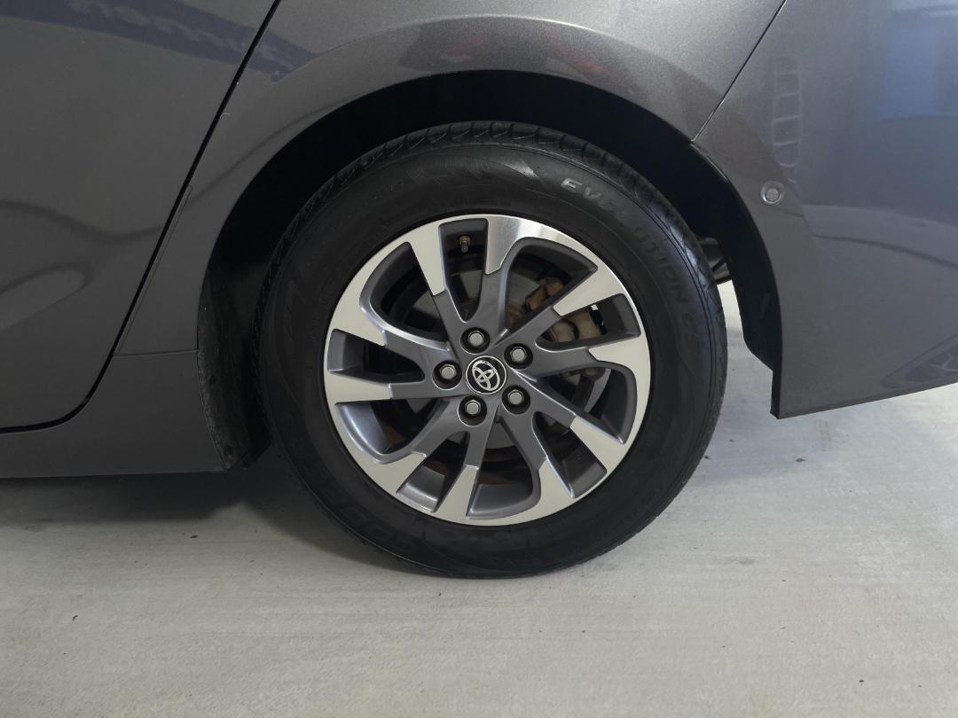 Photo '11' of Toyota Prius Photo '11' of Toyota Prius