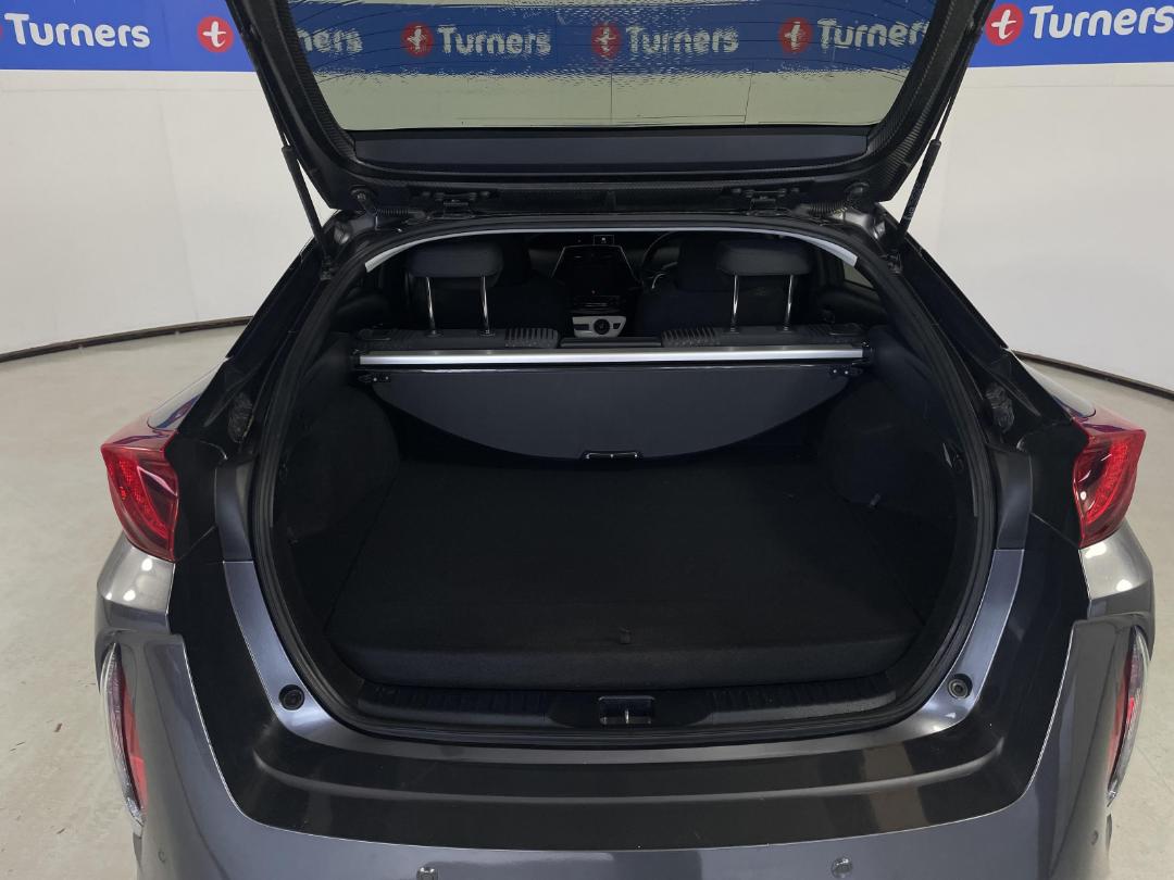 Photo '14' of Toyota Prius Photo '14' of Toyota Prius