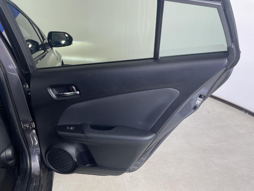 Photo '19' of Toyota Prius Photo '19' of Toyota Prius