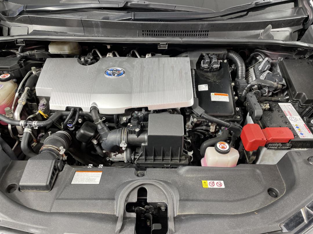 Photo '13' of Toyota Prius