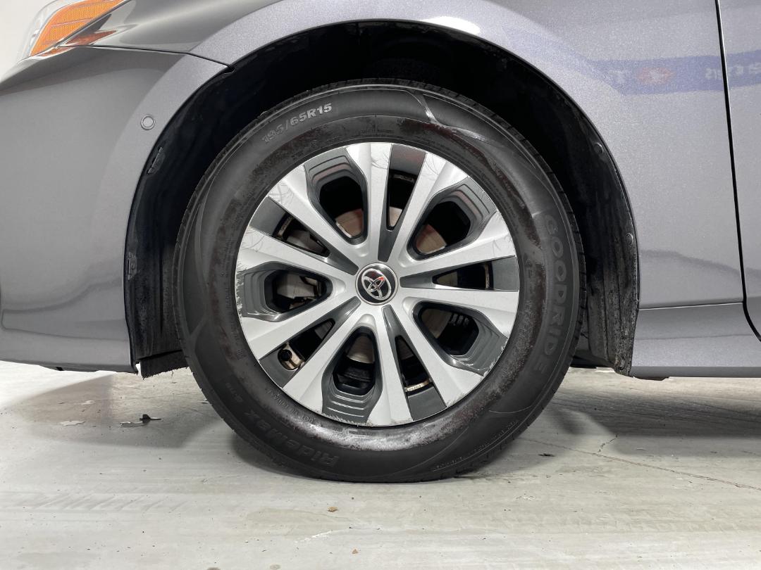 Photo '10' of Toyota Prius