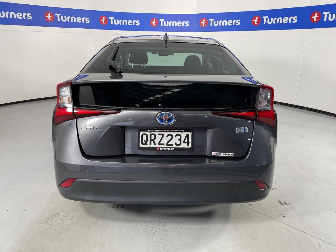 Photo '6' of Toyota Prius