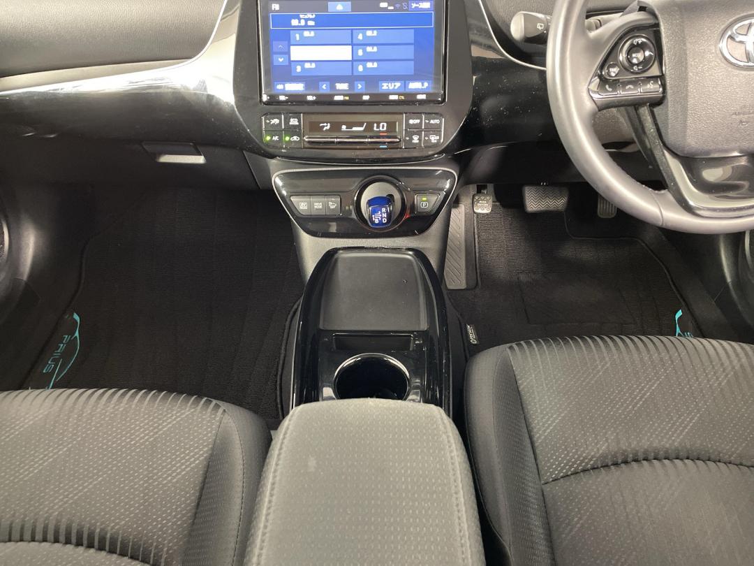 Photo '18' of Toyota Prius