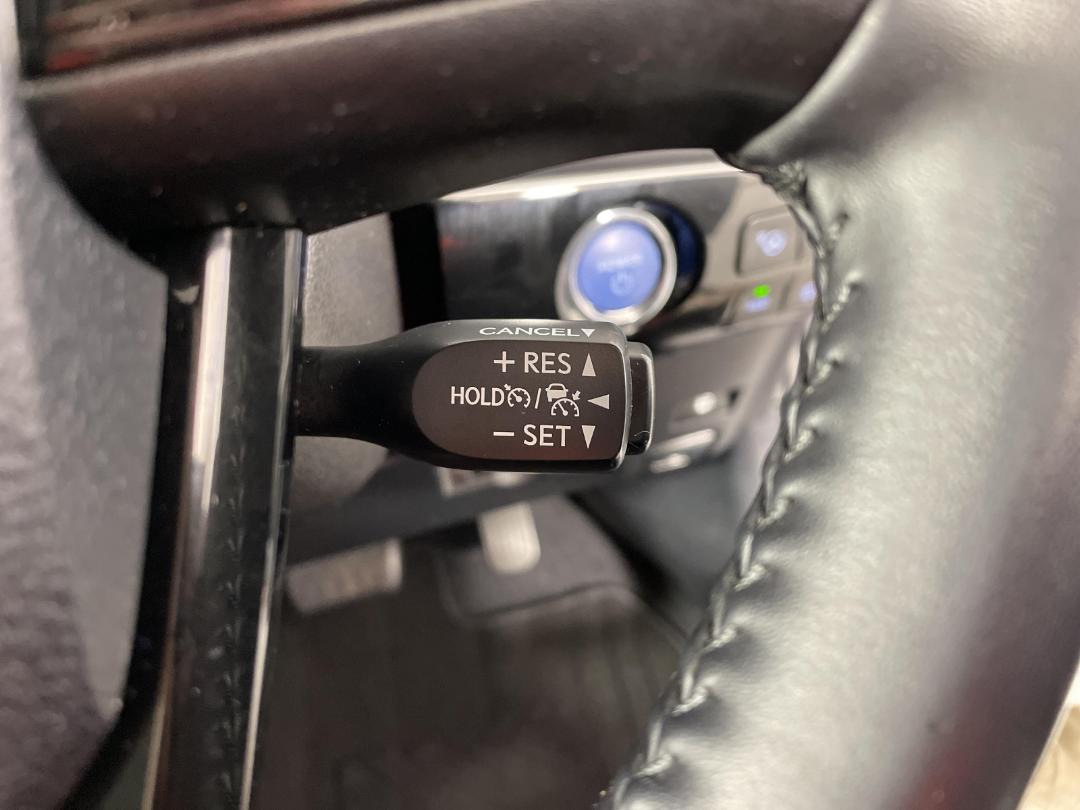 Photo '34' of Toyota Prius