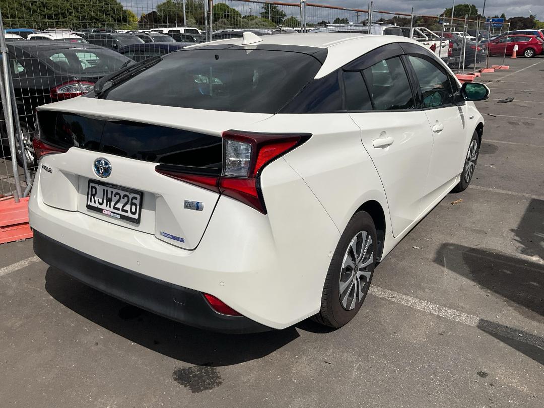 Photo '4' of Toyota Prius Hybrid