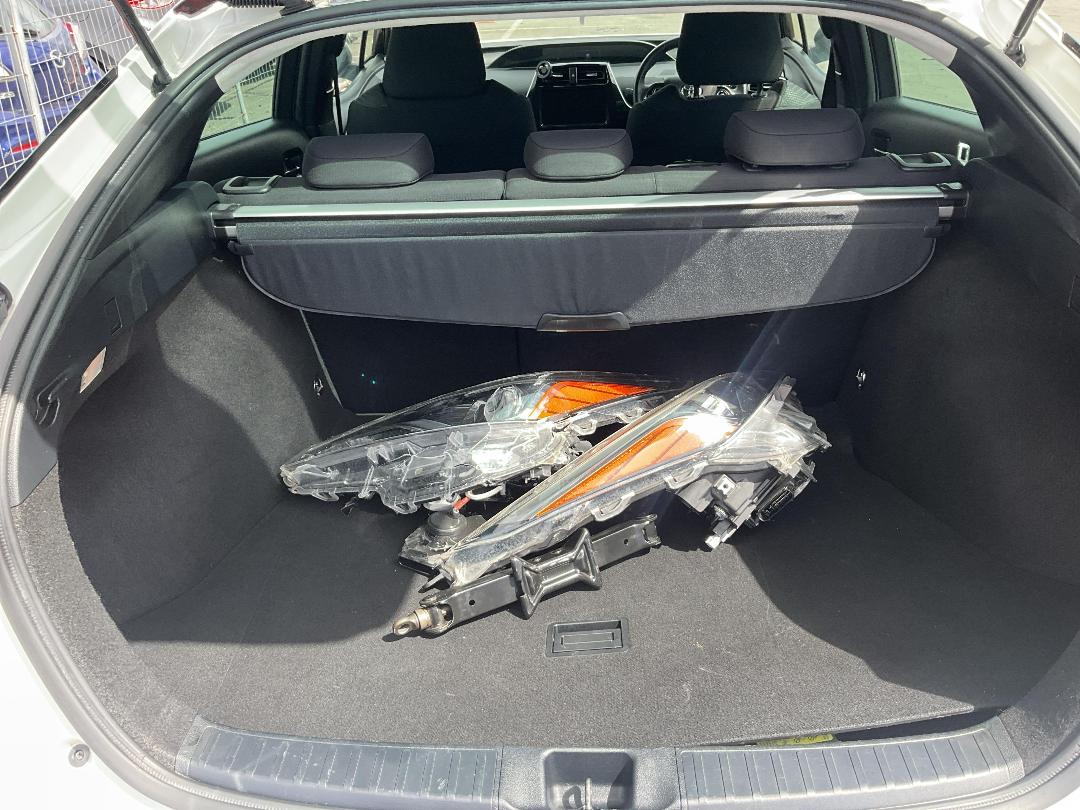 Photo '6' of Toyota Prius Hybrid