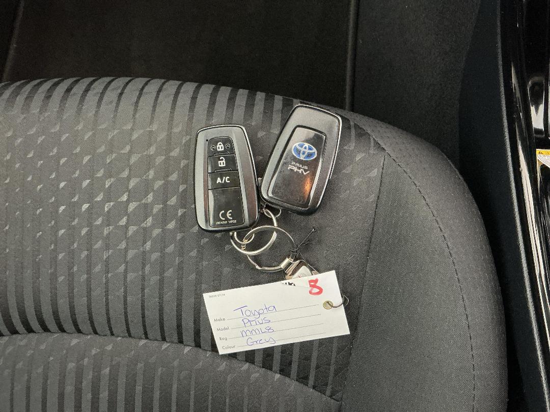 Photo '22' of Toyota Prius