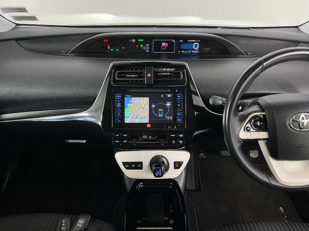 Photo '18' of Toyota Prius