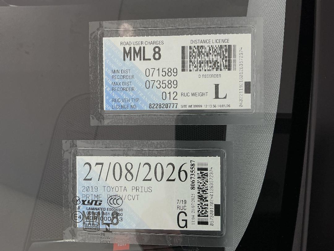 Photo '29' of Toyota Prius