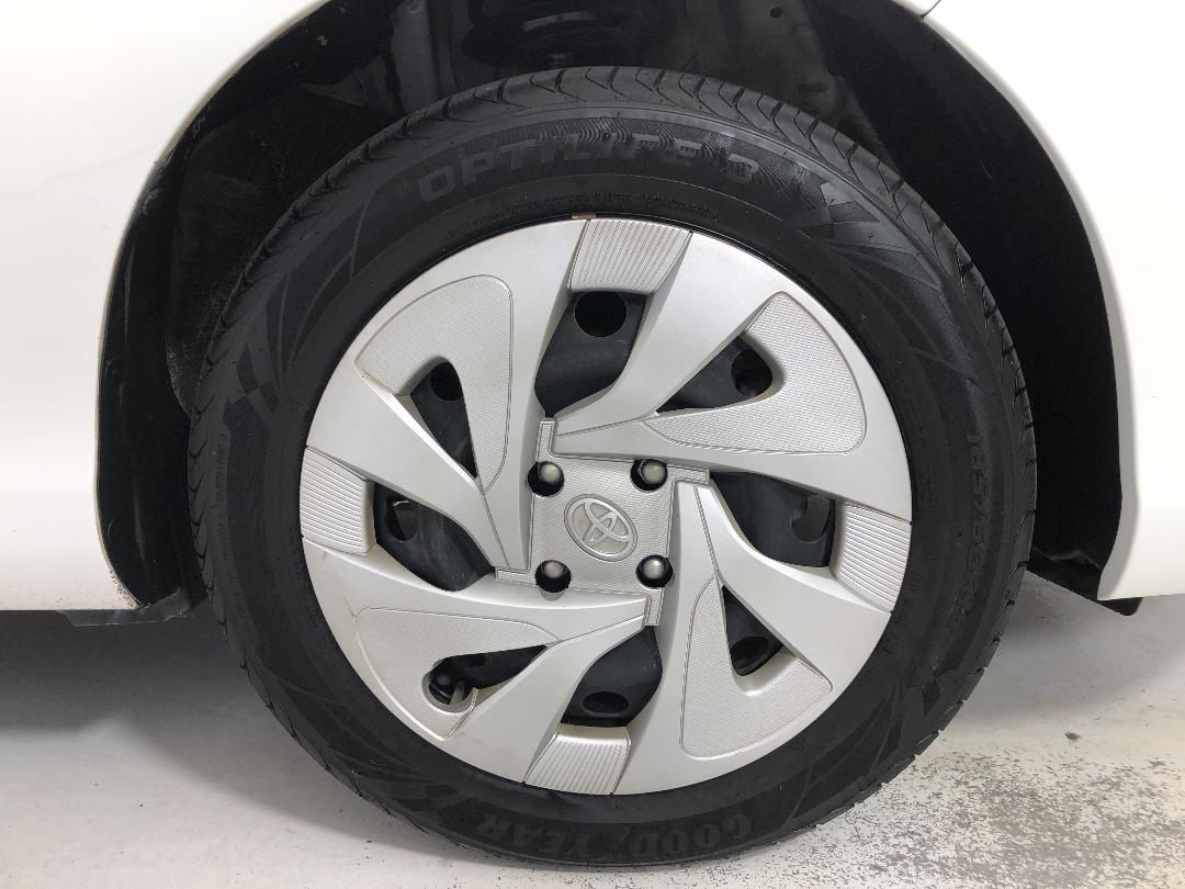 Photo '9' of Toyota Prius C Photo '9' of Toyota Prius C