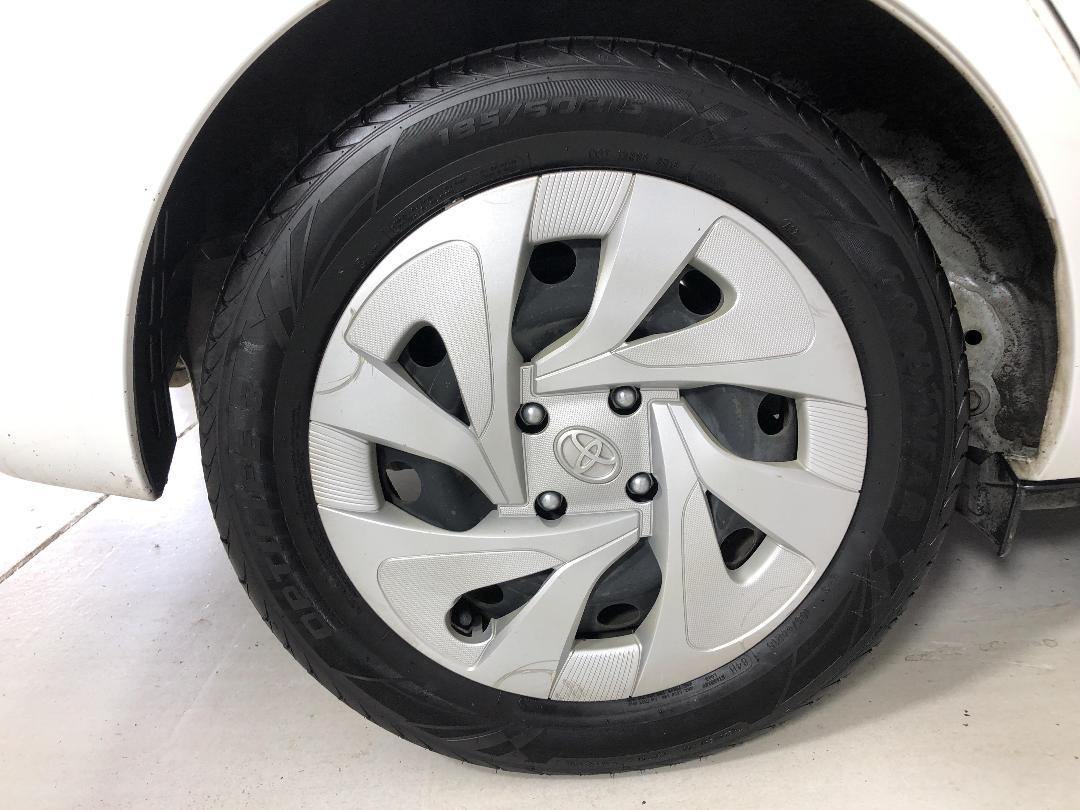 Photo '12' of Toyota Prius C Photo '12' of Toyota Prius C