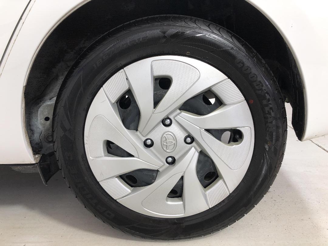 Photo '11' of Toyota Prius C Photo '11' of Toyota Prius C