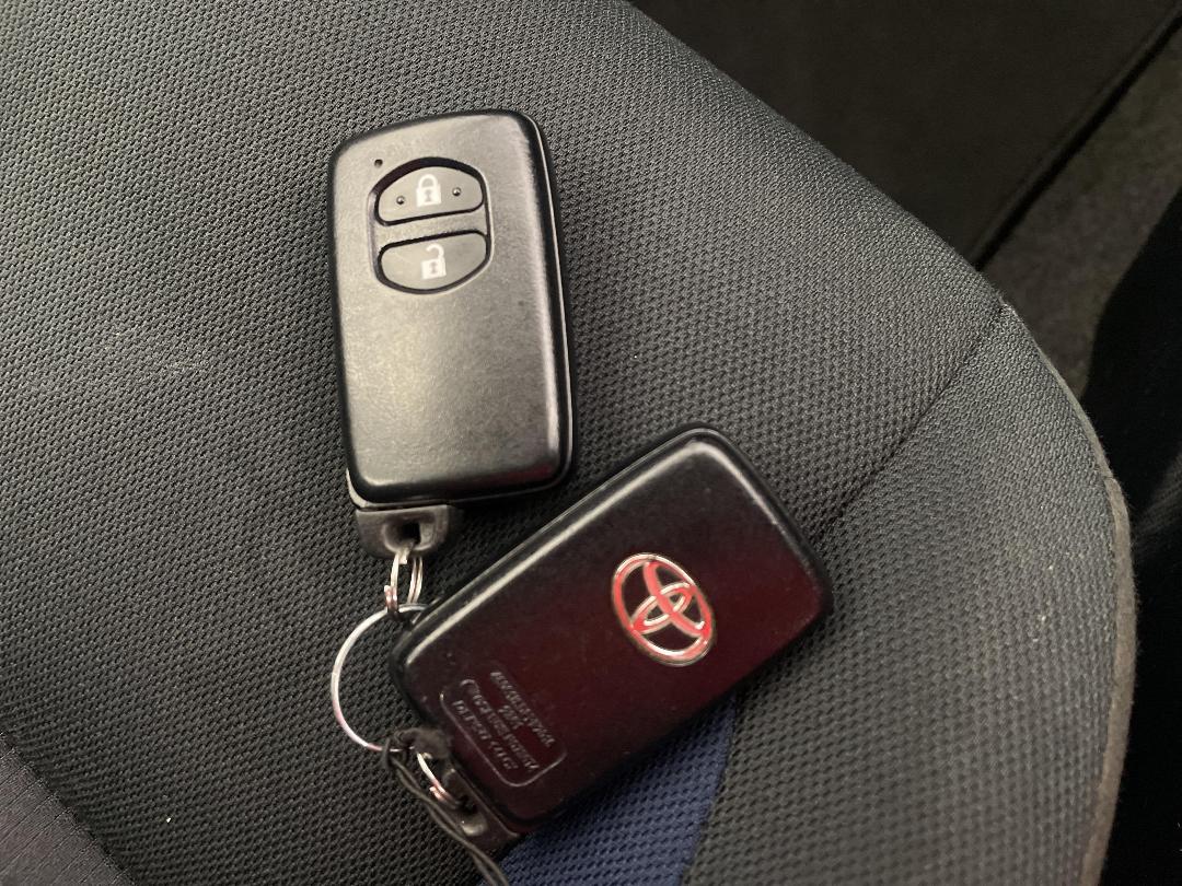 Photo '22' of Toyota Prius C