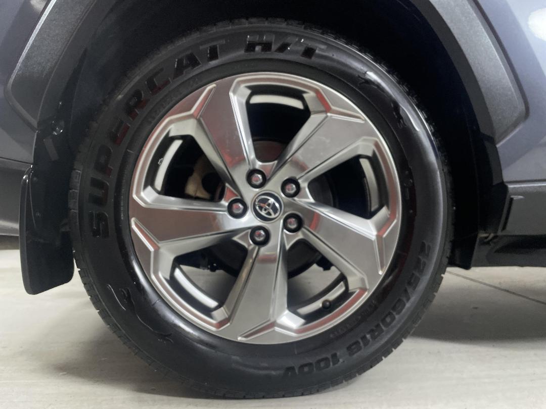 Photo '12' of Toyota Rav4