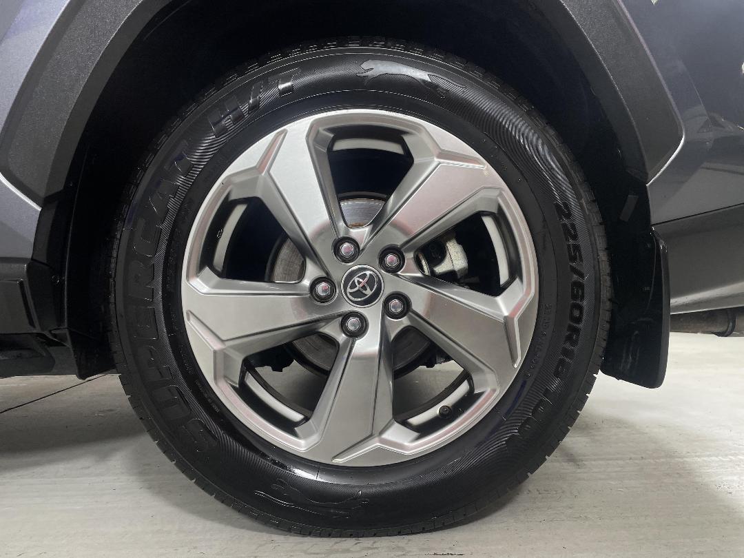 Photo '11' of Toyota Rav4