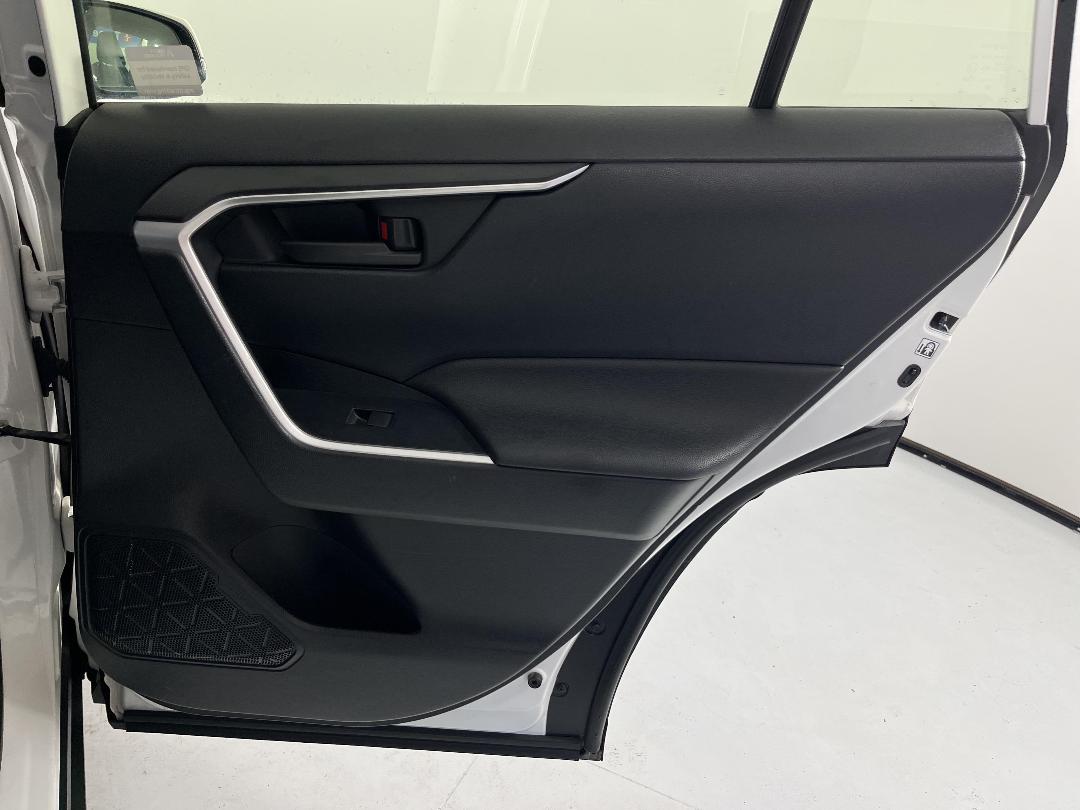 Photo '19' of Toyota Rav4