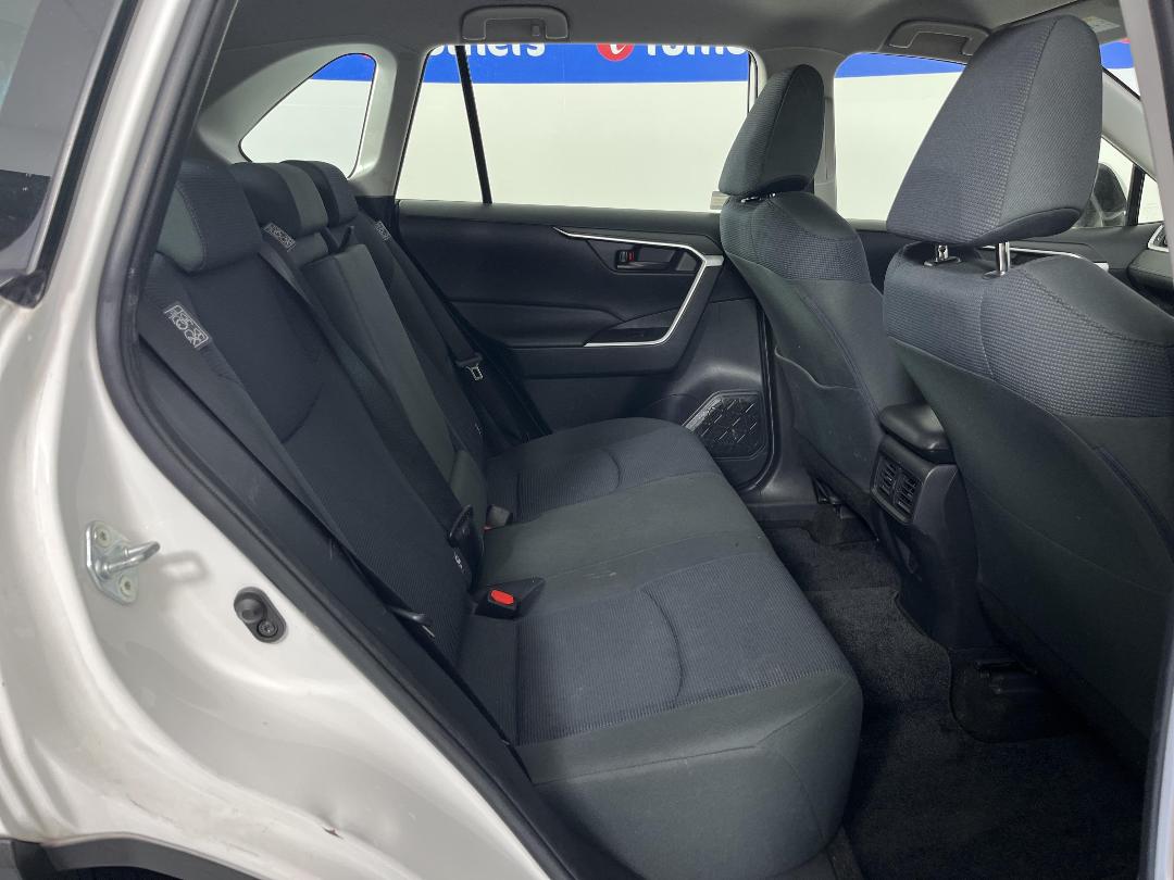 Photo '20' of Toyota Rav4