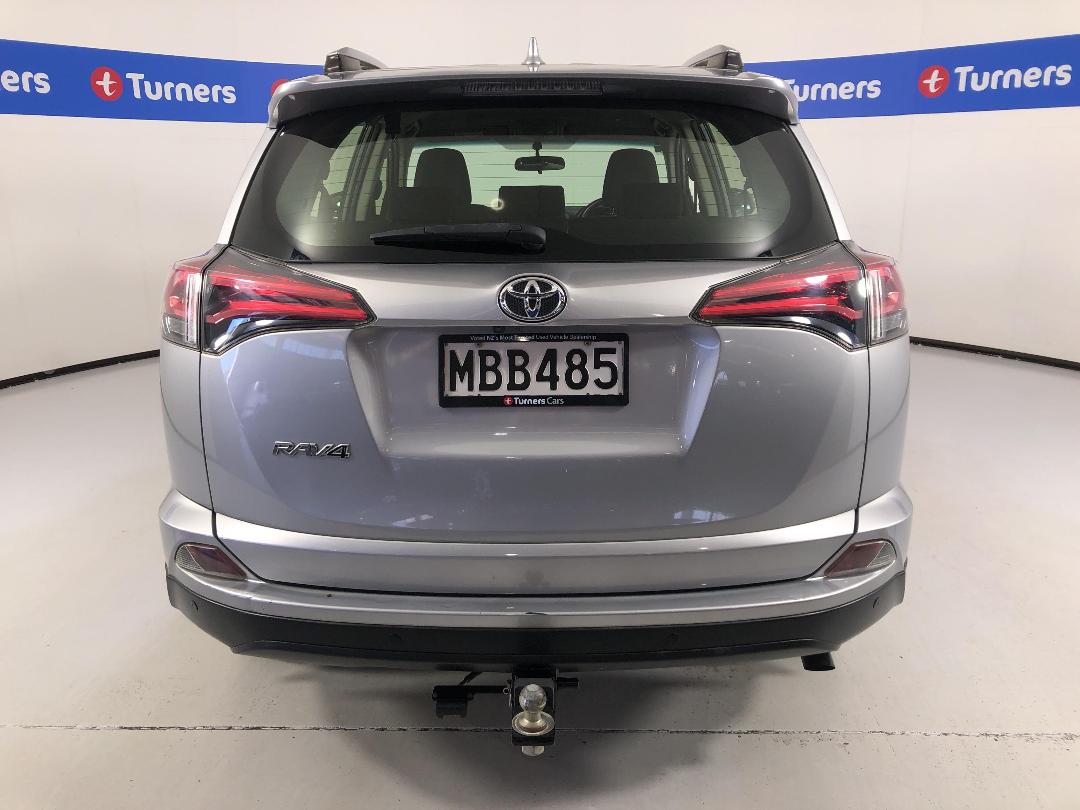 Photo '6' of Toyota Rav4