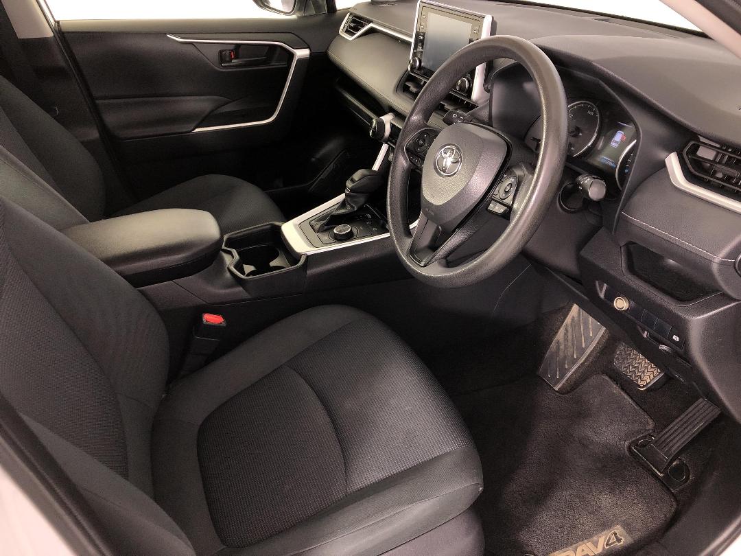 Photo '16' of Toyota Rav4 Photo '16' of Toyota Rav4