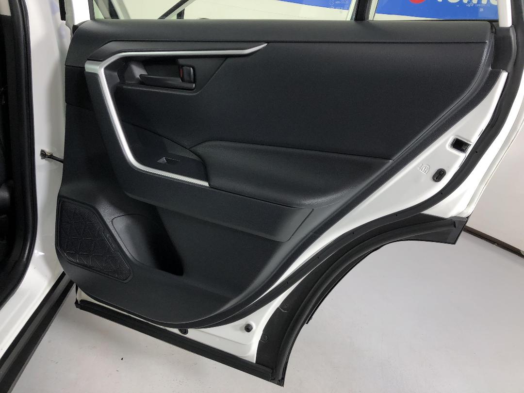 Photo '19' of Toyota Rav4 Photo '19' of Toyota Rav4