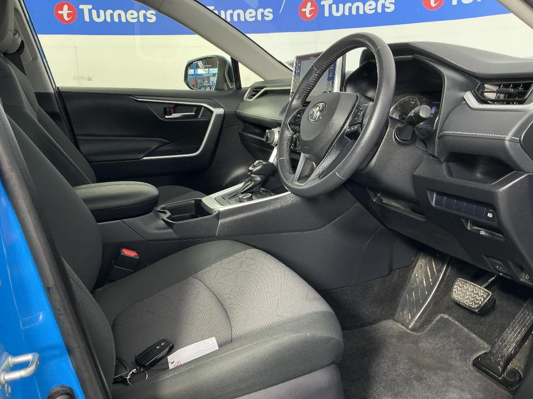 Photo '16' of Toyota Rav4 Photo '16' of Toyota Rav4