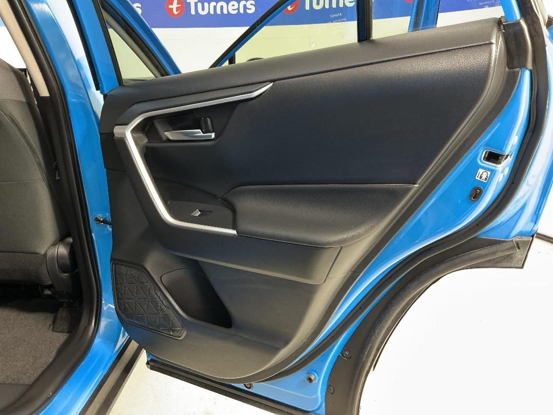 Photo '19' of Toyota Rav4 Photo '19' of Toyota Rav4