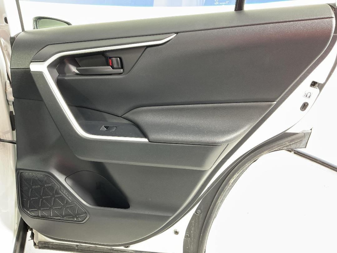 Photo '19' of Toyota Rav4 Photo '19' of Toyota Rav4