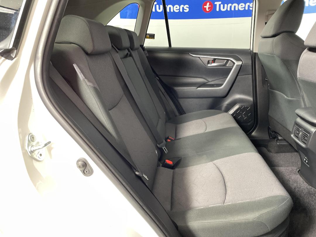 Photo '20' of Toyota Rav4