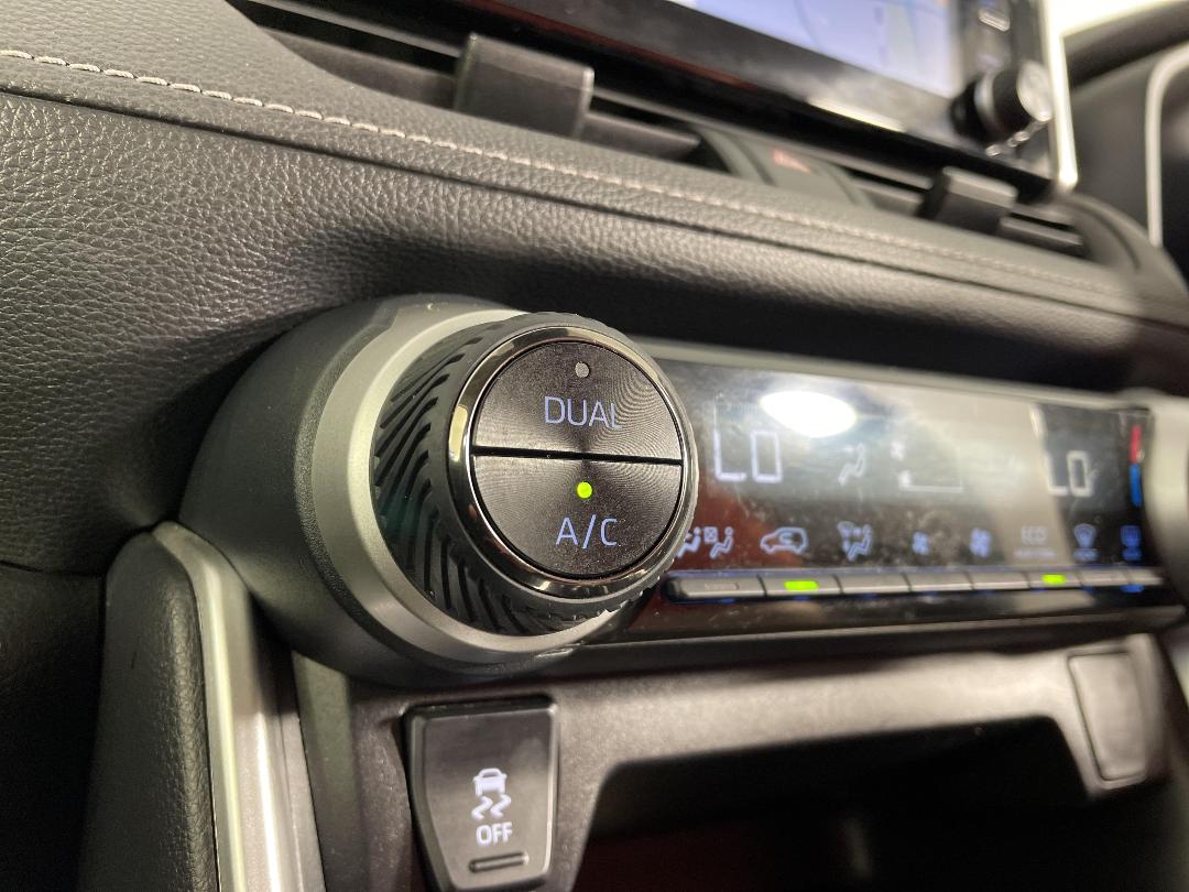 Photo '28' of Toyota Rav4