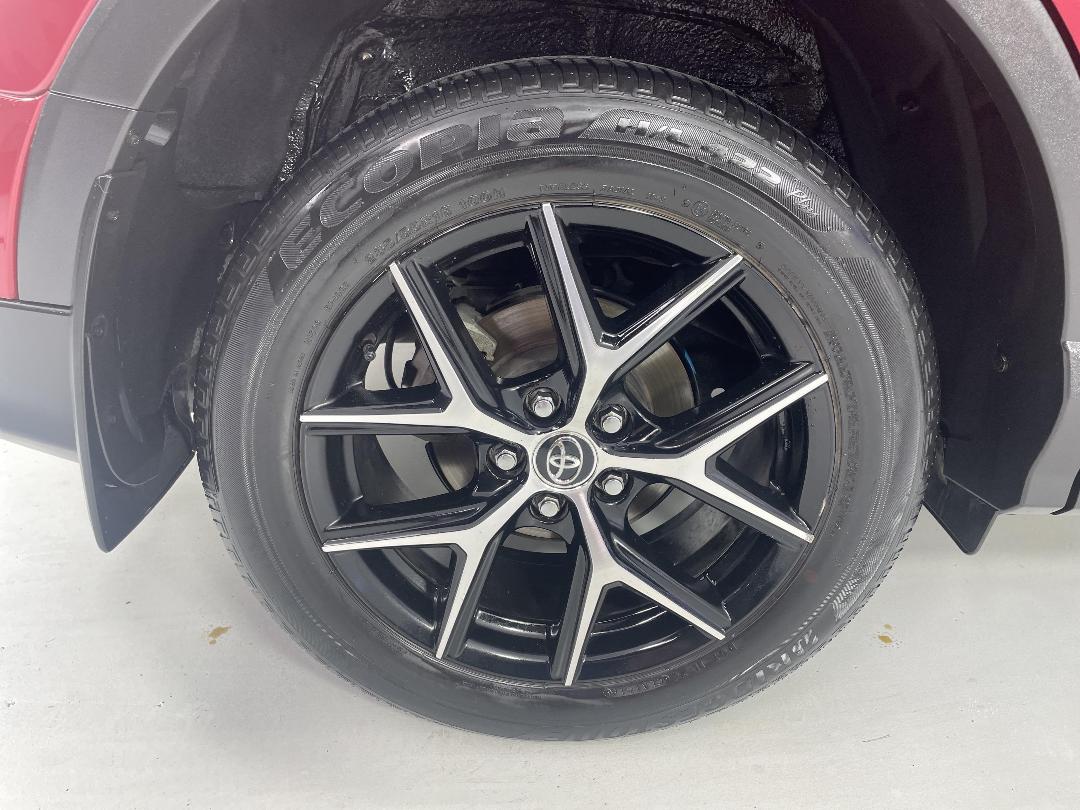 Photo '12' of Toyota Rav4