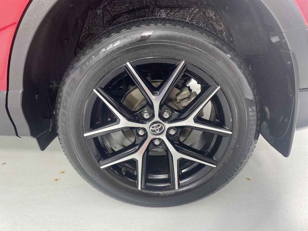 Photo '11' of Toyota Rav4