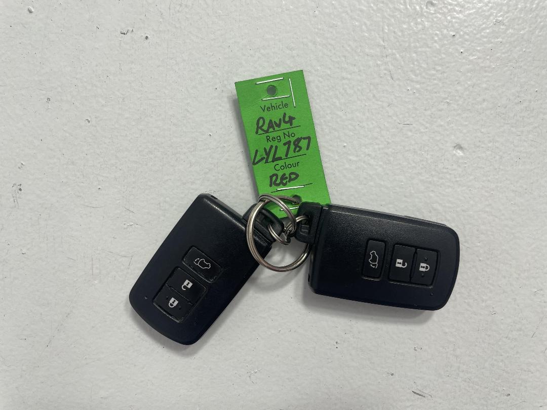 Photo '22' of Toyota Rav4