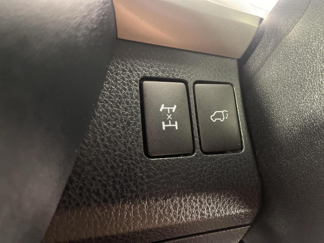 Photo '28' of Toyota Rav4