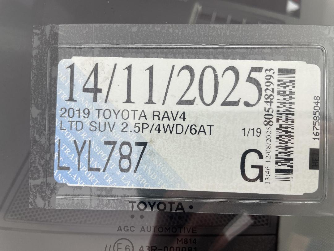 Photo '34' of Toyota Rav4