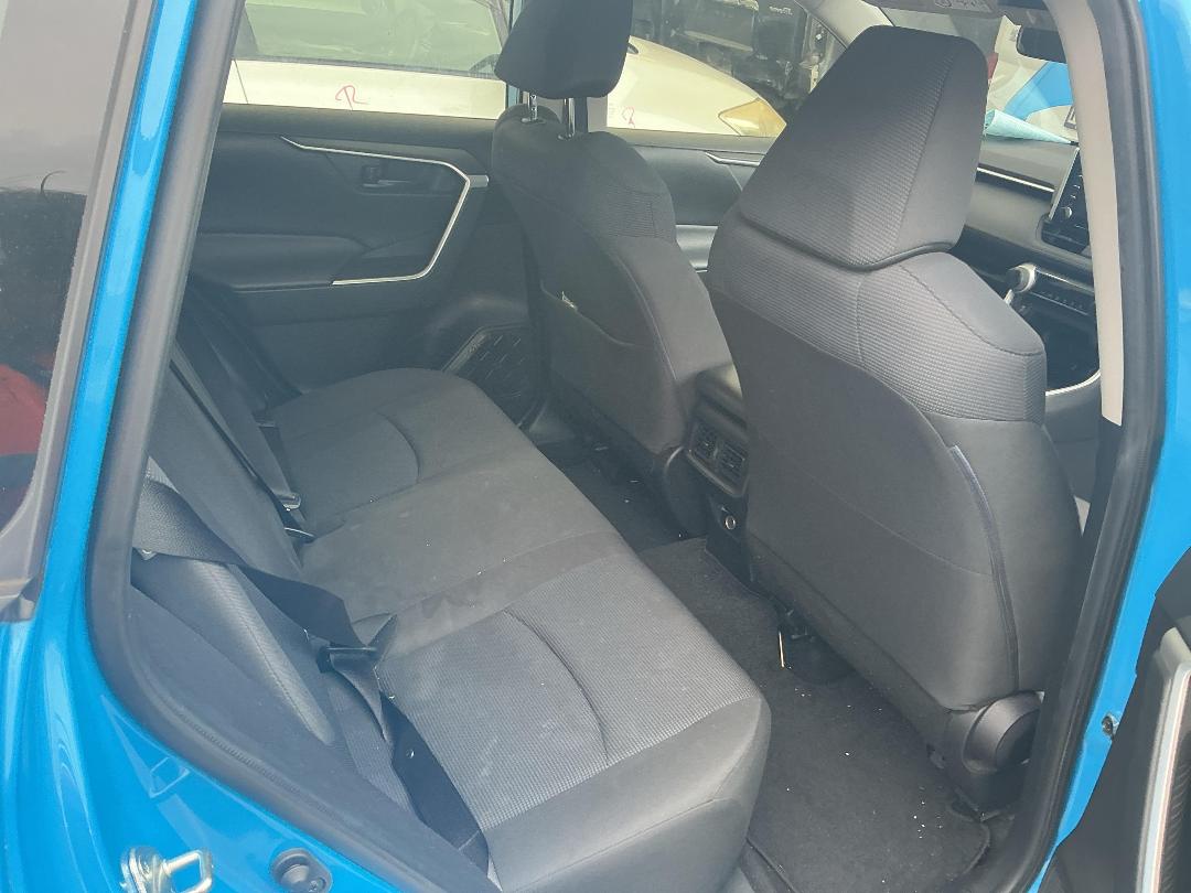 Photo '18' of Toyota Rav4 GX