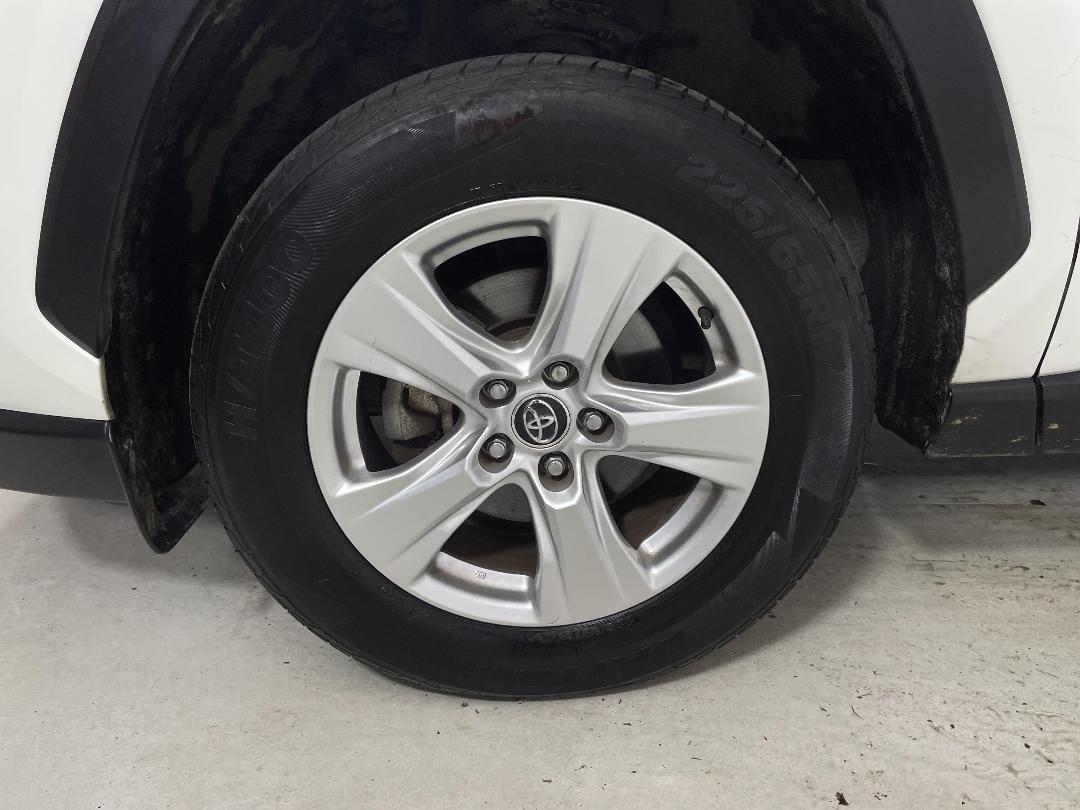 Photo '10' of Toyota Rav4 Photo '10' of Toyota Rav4