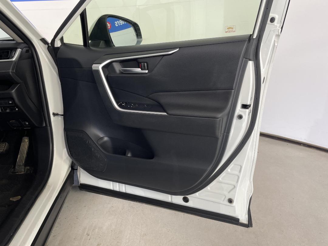 Photo '15' of Toyota Rav4 Photo '15' of Toyota Rav4