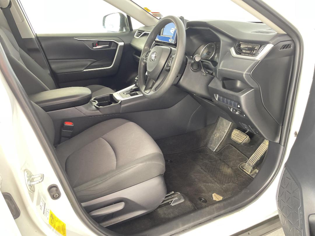 Photo '16' of Toyota Rav4 Photo '16' of Toyota Rav4