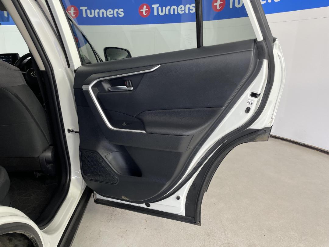 Photo '19' of Toyota Rav4 Photo '19' of Toyota Rav4