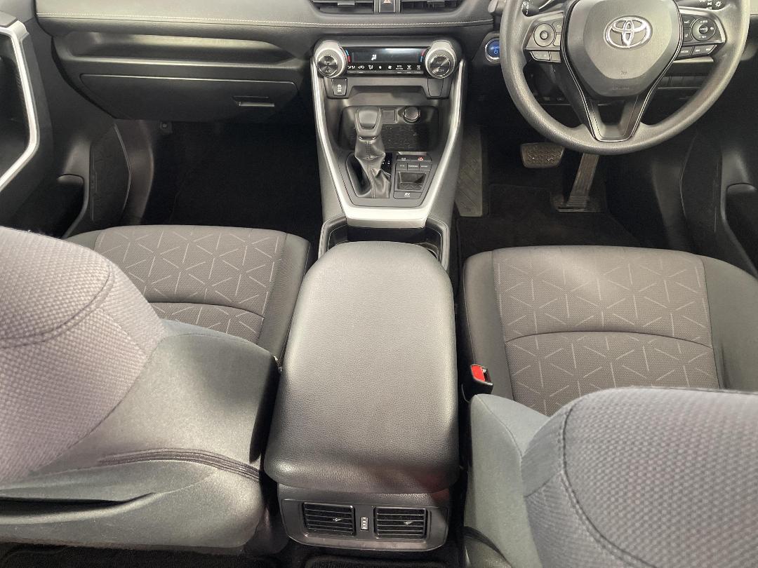 Photo '18' of Toyota Rav4 Photo '18' of Toyota Rav4