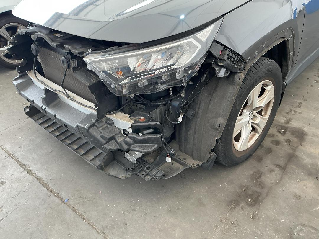 Photo '8' of Toyota Rav4 GX